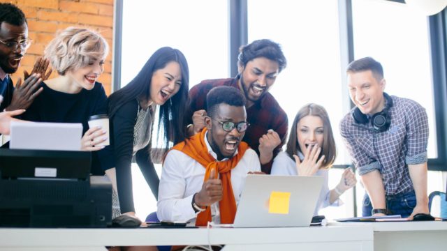 How to manage football fans during the World Cup: three simple tips for HR professionals