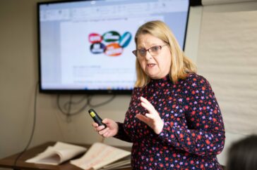 3 Helpful Phrases to Use When Having Conversations about an Employee’s Mental Health